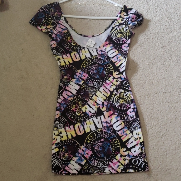 Vintage Ramones dress. New with tags - Picture 2 of 2
